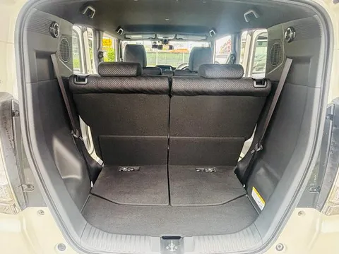 Honda N-BOX Slash