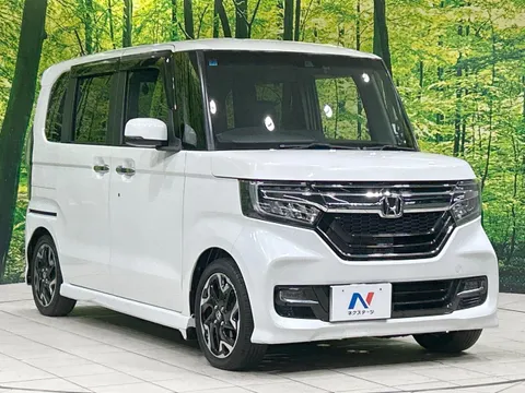 Honda N-BOX Custom