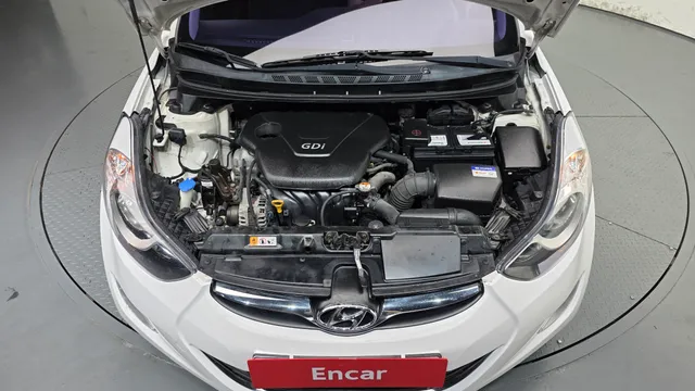 Hyundai Elantra (Avante)