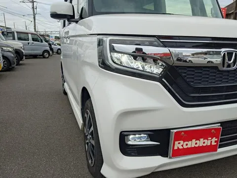 Honda N-BOX Custom