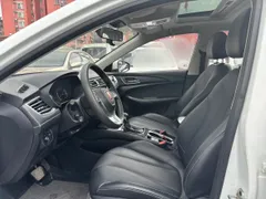 Roewe i5