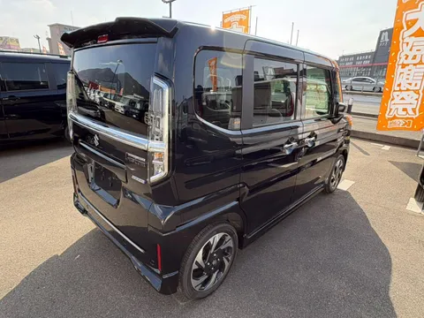 Suzuki Spacia Custom