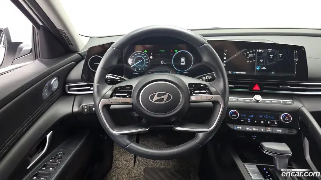 Hyundai Elantra (Avante)