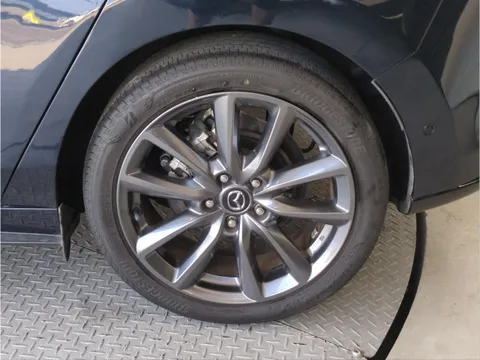 Mazda MAZDA3 Fastback