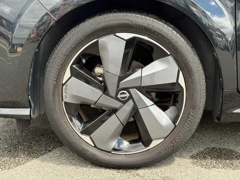 Nissan Note Aura
