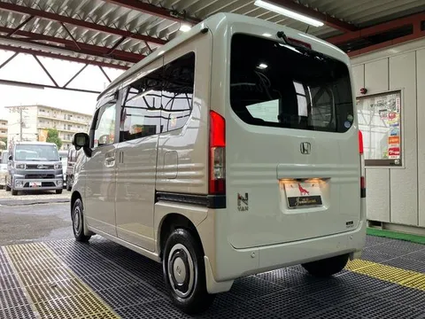 Honda N-VAN Plus Style