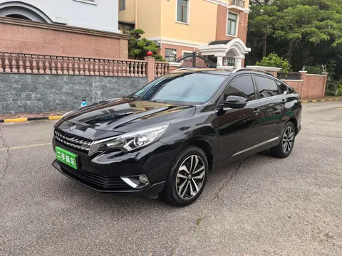 Venucia T90