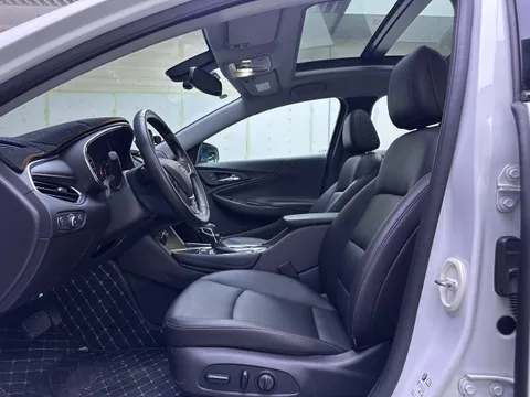 Chevrolet Malibu XL