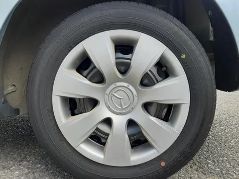 Mazda Verisa