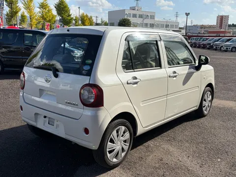 Daihatsu Mira Tocot