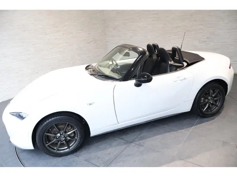 Mazda MX-5 (Roadster)