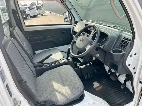 Nissan Clipper Truck