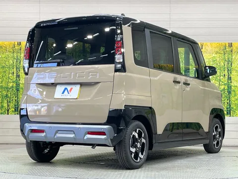 Mitsubishi Delica Mini