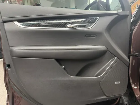 Cadillac XT6