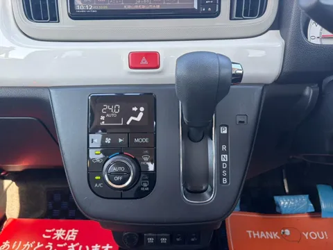 Daihatsu Mira Tocot
