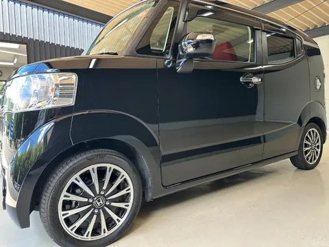 Honda N-BOX Slash