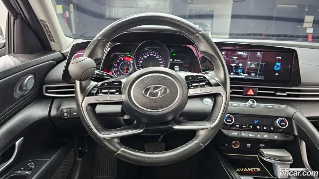 Hyundai Elantra (Avante)