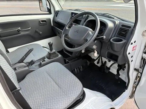 Mitsubishi Minicab Truck