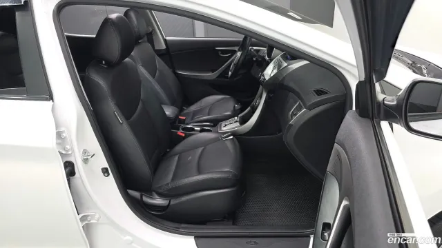 Hyundai Elantra (Avante)