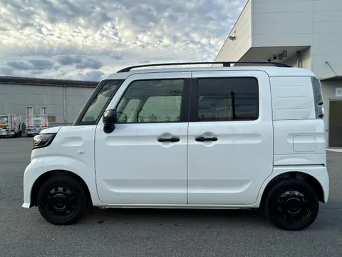 Suzuki Spacia Base