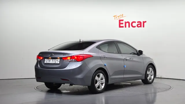 Hyundai Elantra (Avante)