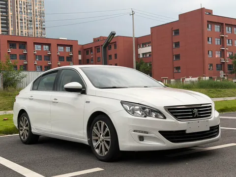 Peugeot 408