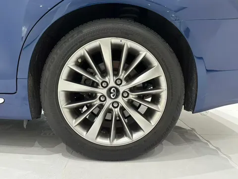 Infiniti Q50L