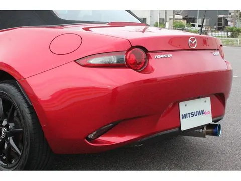 Mazda MX-5 (Roadster)