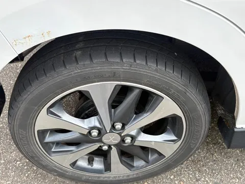 Mitsubishi eK X
