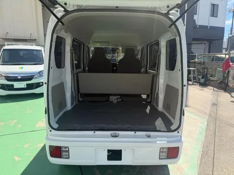 Nissan Clipper