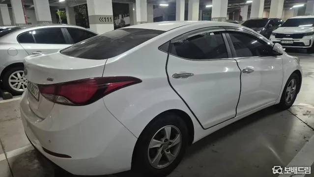 Hyundai Elantra (Avante)