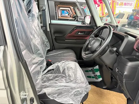 Suzuki Spacia Custom