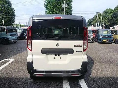 Suzuki Spacia Gear