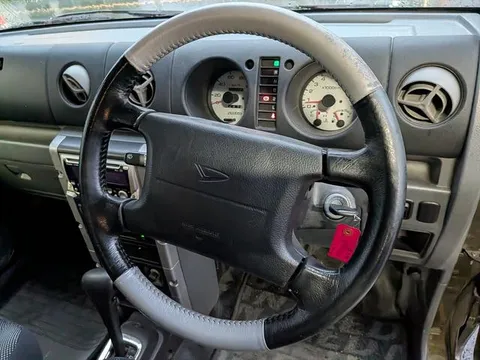 Daihatsu Naked