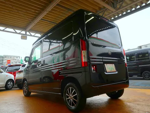 Honda N-VAN Plus Style