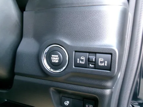 Suzuki Spacia Custom