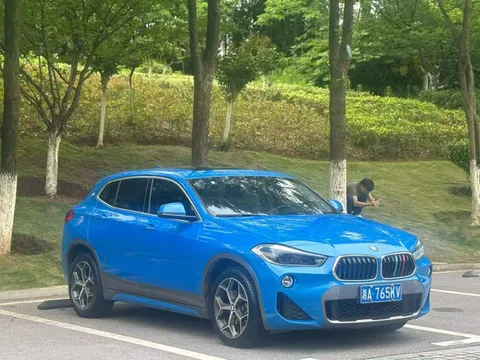 BMW X2