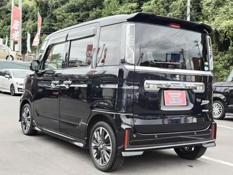 Suzuki Spacia Custom