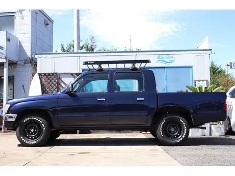 Toyota Hilux Sports Pick Up
