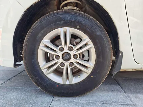 Maxus G10