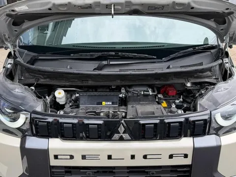 Mitsubishi Delica Mini