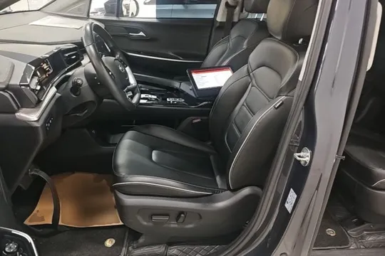Hyundai Custo