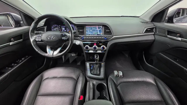 Hyundai Elantra (Avante)