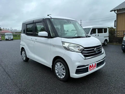 Nissan Dayz Roox