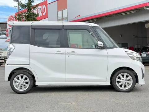 Mitsubishi eK Space Custom