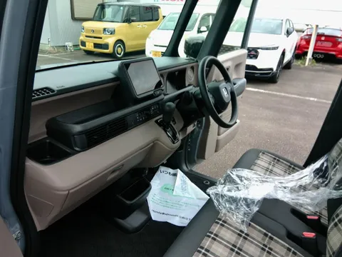 Honda N-BOX Joy