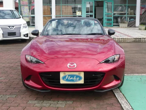 Mazda MX-5 (Roadster)