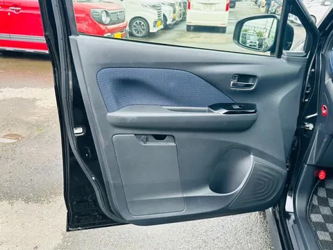 Mitsubishi eK X