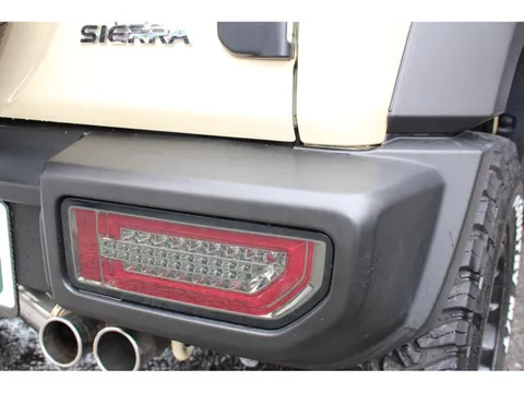 Suzuki Jimny Sierra