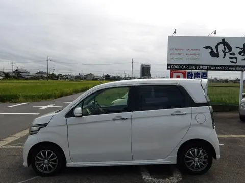 Honda N-WGN Custom